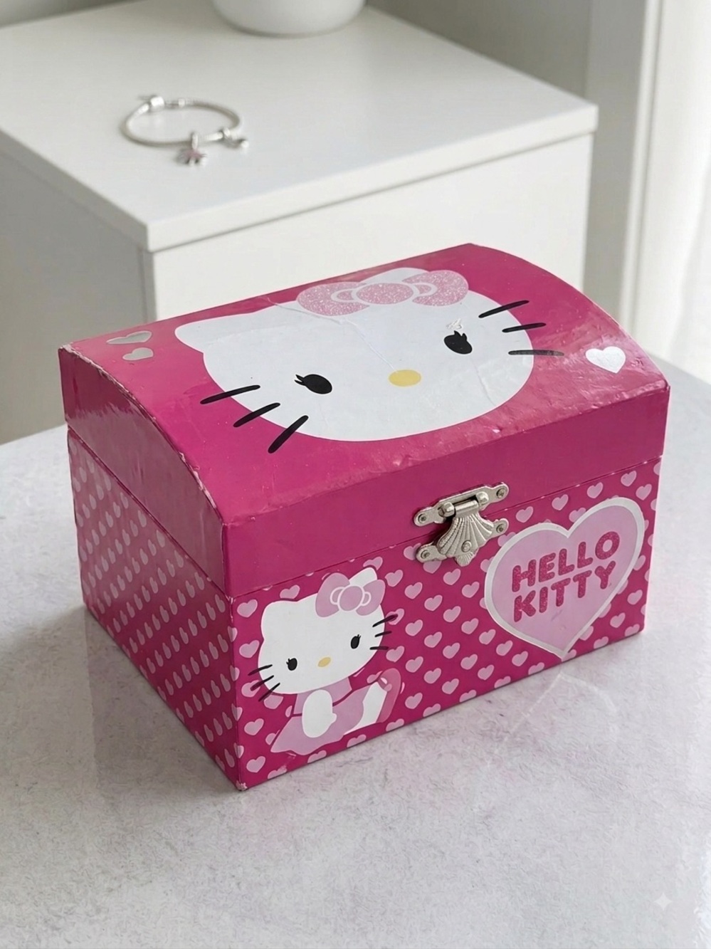 Hello Kitty Pink Musical Jewelry Box Spinning Figurine Mirror 2014